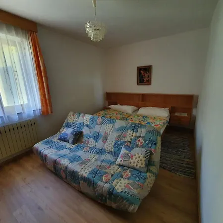 Weingarten-haus Holiday home Kloch